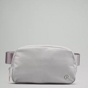 NWT Lululemon Everywhere Belt Bag Silver Drop SILD